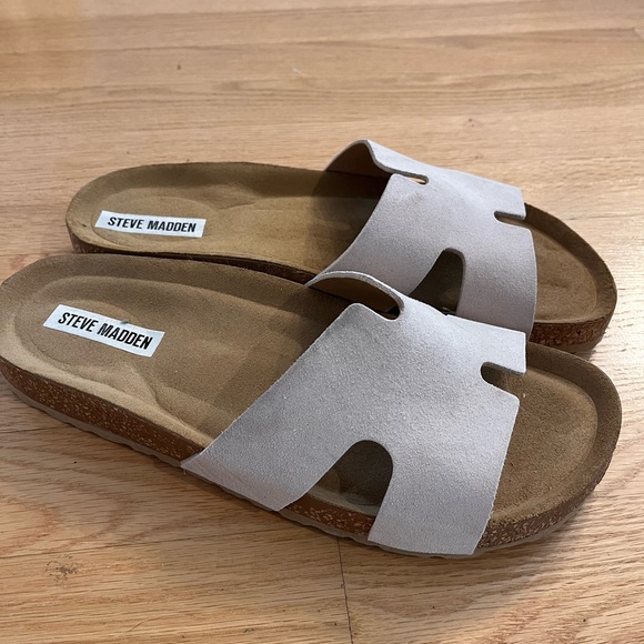Steve Madden Womens Size 10 Hansley Taupe Suede Sandal, never worn - Picture 6 of 7